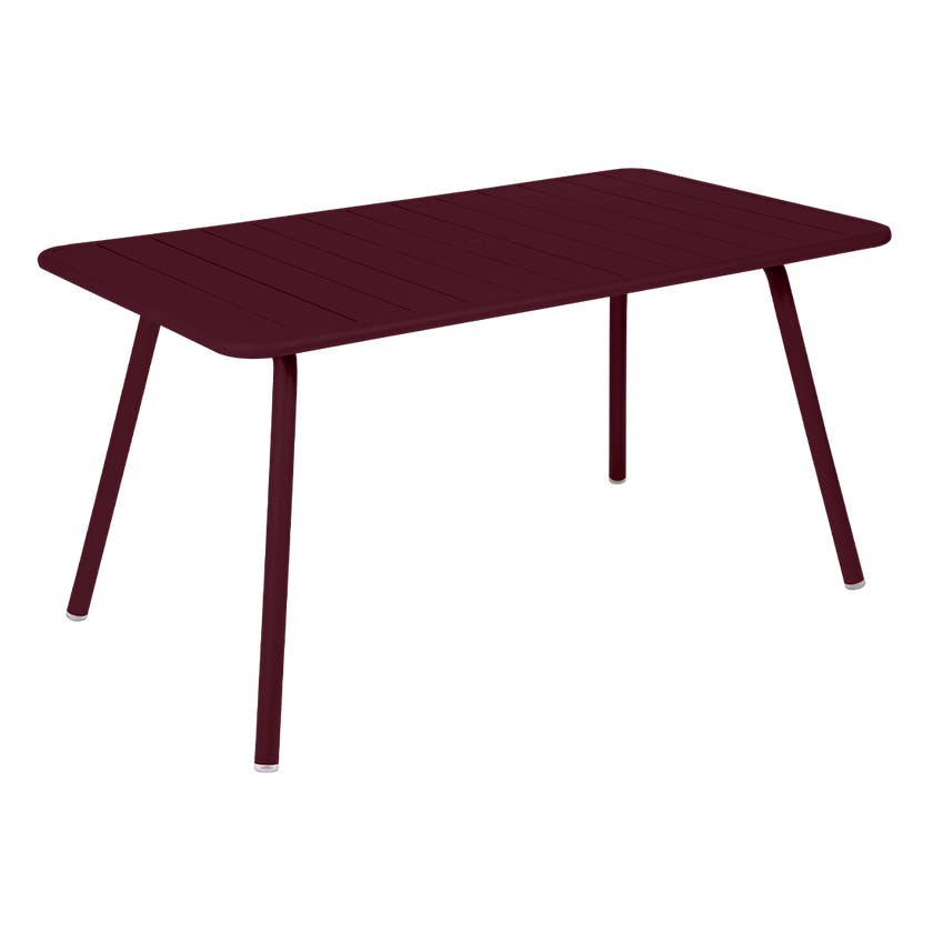 Table LUXEMBOURG de Fermob, 143 x 80 cm, Cerise noire Table LUXEMBOURG de Fermob, 143 x 80 cm, Cerise noire