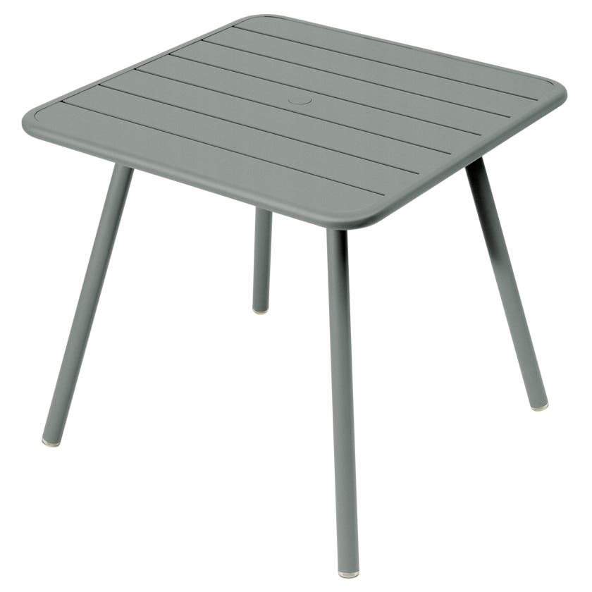 Table carrée 4 pieds LUXEMBOURG de Fermob, Gris lapilli Table carrée 4 pieds LUXEMBOURG de Fermob, Gris lapilli