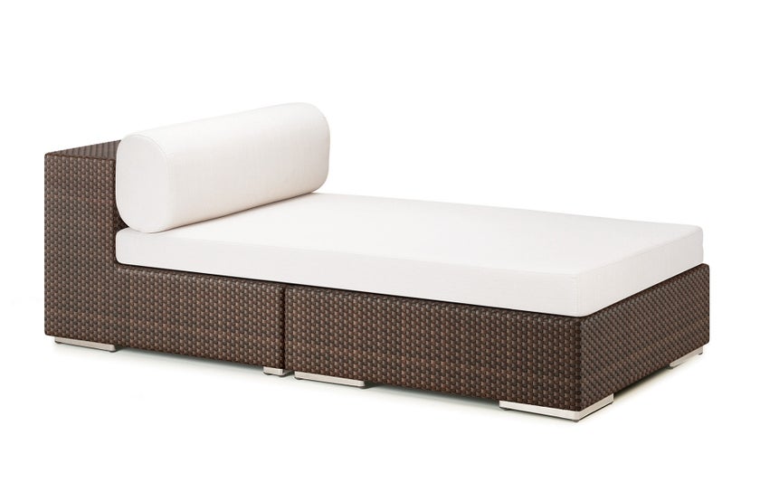 Méridienne LOUNGE avec coussins Cool white de Dedon, Java Méridienne LOUNGE avec coussins Cool white de Dedon, Java