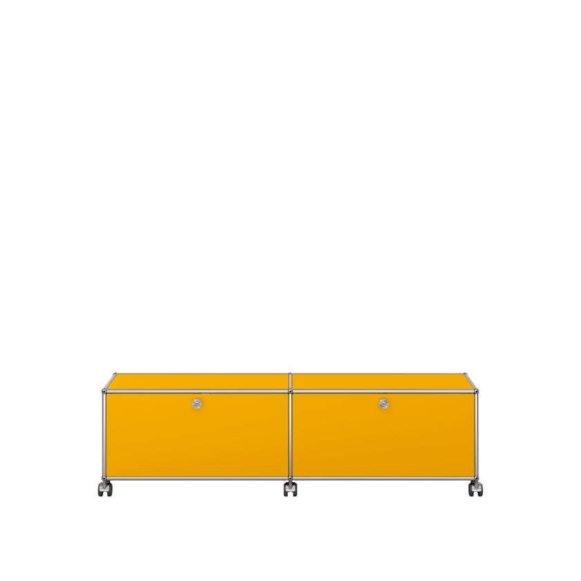 Meuble de rangement bas USM Haller M61 avec roulettes, Jaune or Meuble de rangement bas USM Haller M61 avec roulettes, Jaune or