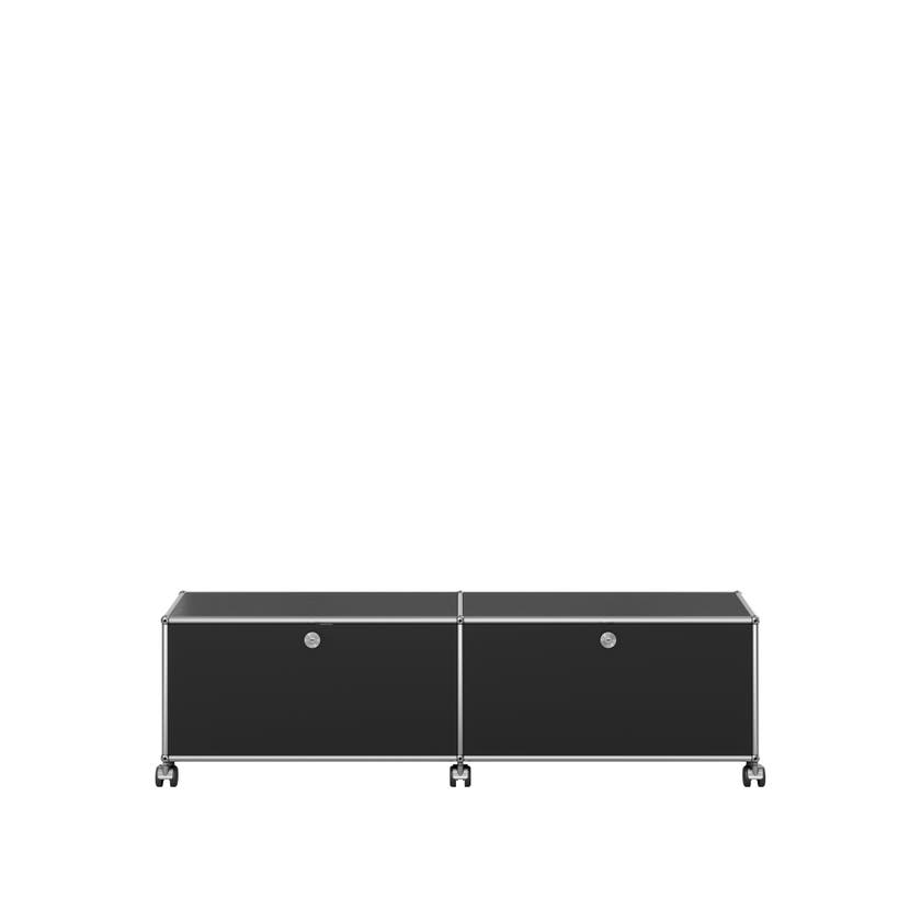 Meuble de rangement bas USM Haller M61 avec roulettes, Noir graphite Meuble de rangement bas USM Haller M61 avec roulettes, Noir graphite