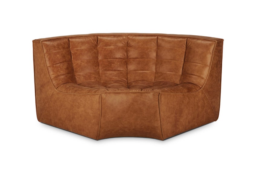 Module d'angle arrondi N701 d'Ethnicraft, 120 x 120 x 76 cm, Old Saddle Module d'angle arrondi N701 d'Ethnicraft, 120 x 120 x 76 cm, Old Saddle