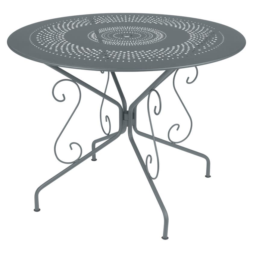 Table MONTMARTRE de Fermob D.96 gris orage Table MONTMARTRE de Fermob D.96 gris orage