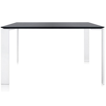 Table FOUR carrée de Kartell, 128 x 128,  Piètement blanc, Plateau noir