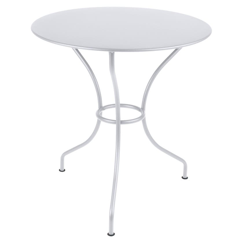 Table ronde OPÉRA + de Fermob, D. 67, Blanc coton Table ronde OPÉRA + de Fermob, D. 67, Blanc coton
