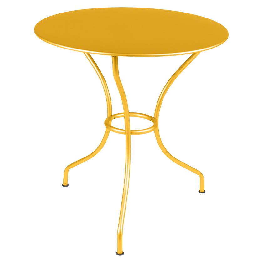 Table ronde OPÉRA + de Fermob, D. 67, Miel Table ronde OPÉRA + de Fermob, D. 67, Miel