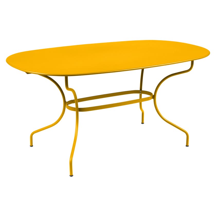 Table ovale 160x90 OPÉRA + de Fermob, Miel Table ovale 160x90 OPÉRA + de Fermob, Miel