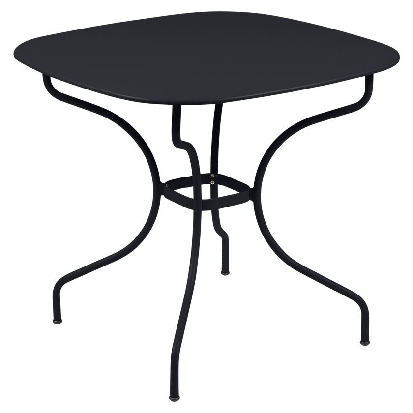 Table carronde OPÉRA + de Fermob, Carbone Table carronde OPÉRA + de Fermob, Carbone