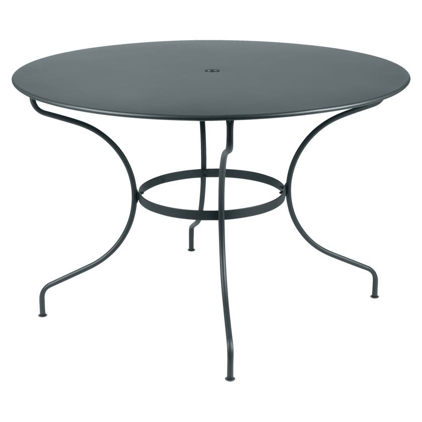 Table ronde OPÉRA + de Fermob, D. 117, Gris orage Table ronde OPÉRA + de Fermob, D. 117, Gris orage