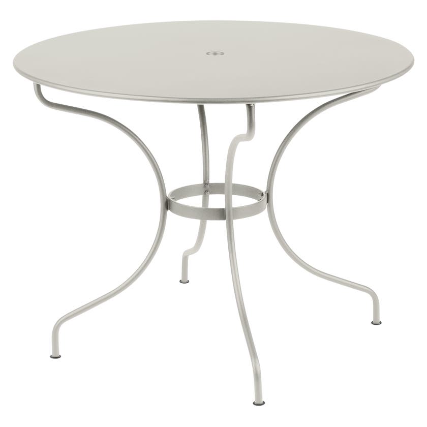 Table ronde OPÉRA + de Fermob, D. 96, Gris argile Table ronde OPÉRA + de Fermob, D. 96, Gris argile