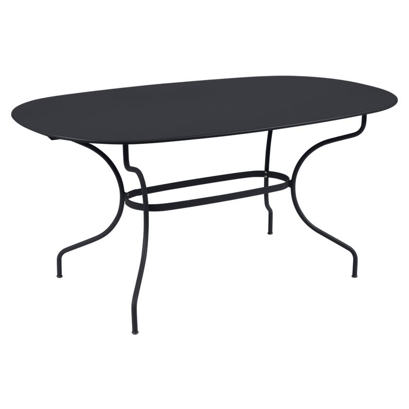 Table ovale 160x90 OPÉRA + de Fermob, Carbone Table ovale 160x90 OPÉRA + de Fermob, Carbone