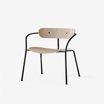 Chaise PAVILION AV2 de &TRADITION, Lacquered oak