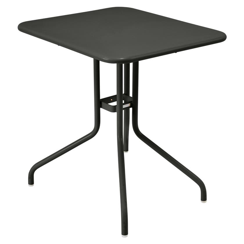 Table rabattable PÉTALE de Fermob 60 cm noir réglisse Table rabattable PÉTALE de Fermob 60 cm noir réglisse