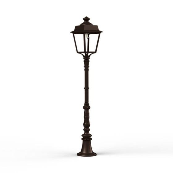 Lampadaire PLACE DES VOSGES 1 tradition N°11 de Roger Pradier®, Verre clair, Rouille Lampadaire PLACE DES VOSGES 1 tradition N°11 de Roger Pradier®, Verre clair, Rouille