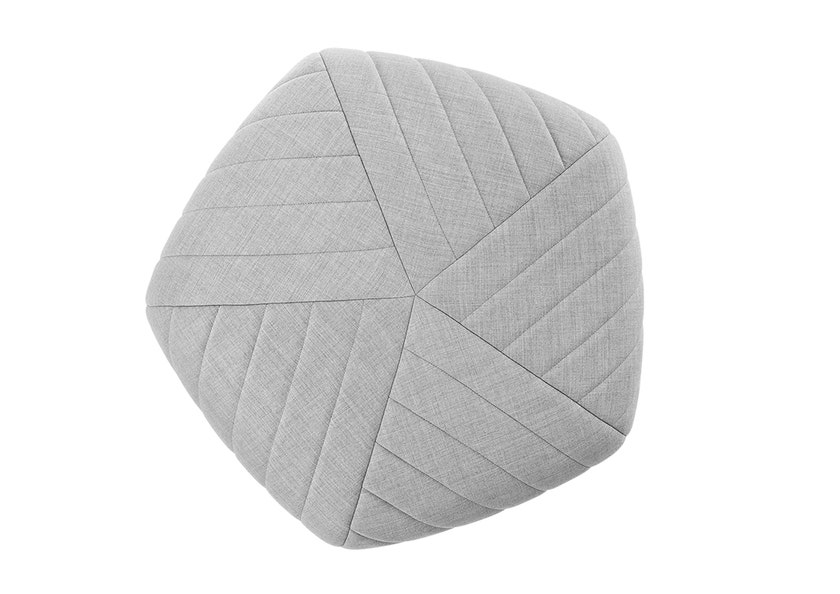 Pouf FIVE de Muuto, Tissu Remix Gris clair Pouf FIVE de Muuto, Tissu Remix Gris clair