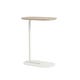 Table d'appoint RELATE de Muuto, Large, Structure blanc cassé, Chêne huilé