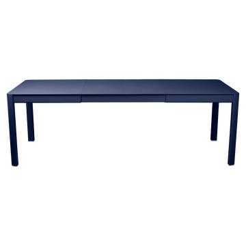 Table à allonges RIBAMBELLE de Fermob, 2 allonges, Bleu abysse Table à allonges RIBAMBELLE de Fermob, 2 allonges, Bleu abysse