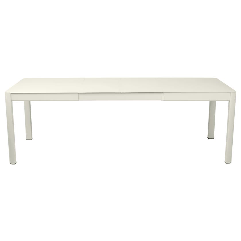 Table à allonges RIBAMBELLE de Fermob, 2 allonges, Gris Argile Table à allonges RIBAMBELLE de Fermob, 2 allonges, Gris Argile