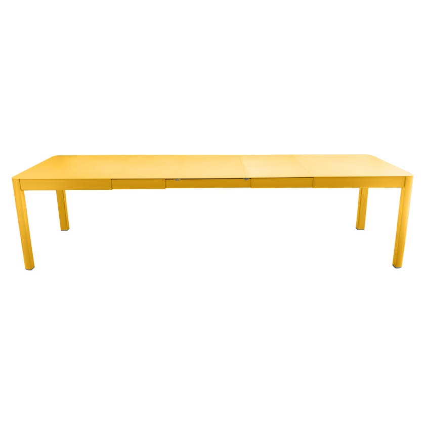 Table à allonges RIBAMBELLE de Fermob, 3 allonges, Miel Table à allonges RIBAMBELLE de Fermob, 3 allonges, Miel