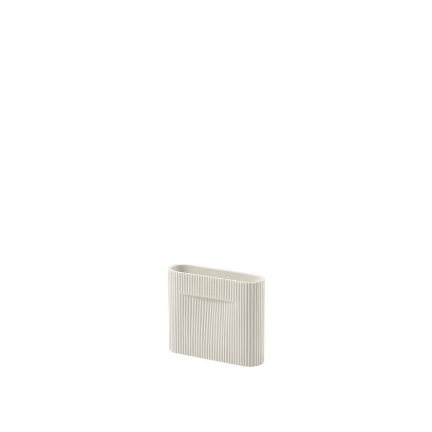 Vase RIDGE de Muuto, Small, Off white Vase RIDGE de Muuto, Small, Off white