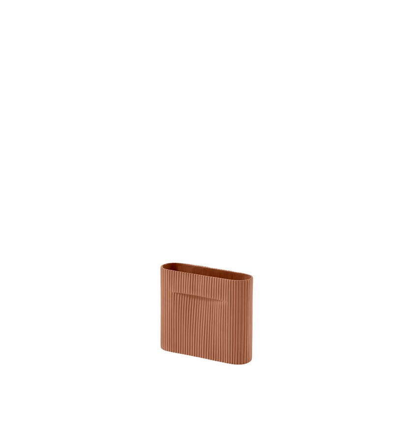Vase RIDGE de Muuto, Small, Terracotta