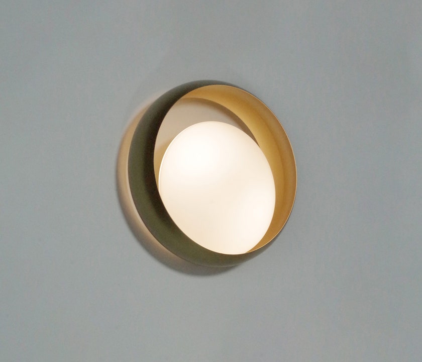 RING W1 BRASS 2x5.5W 230V / 2X5.5W 130V RING W1 BRASS 2x5.5W 230V / 2X5.5W 130V