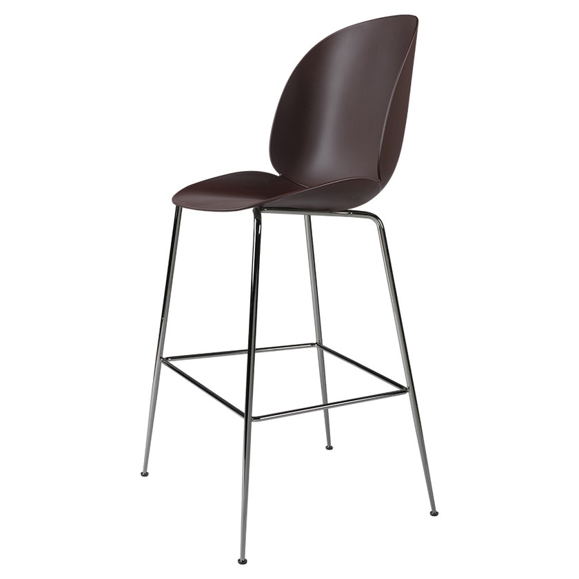 Tabouret de bar BEETLE H.65 de Gubi, Base laiton mat, Noir Tabouret de bar BEETLE H.65 de Gubi, Base laiton mat, Noir