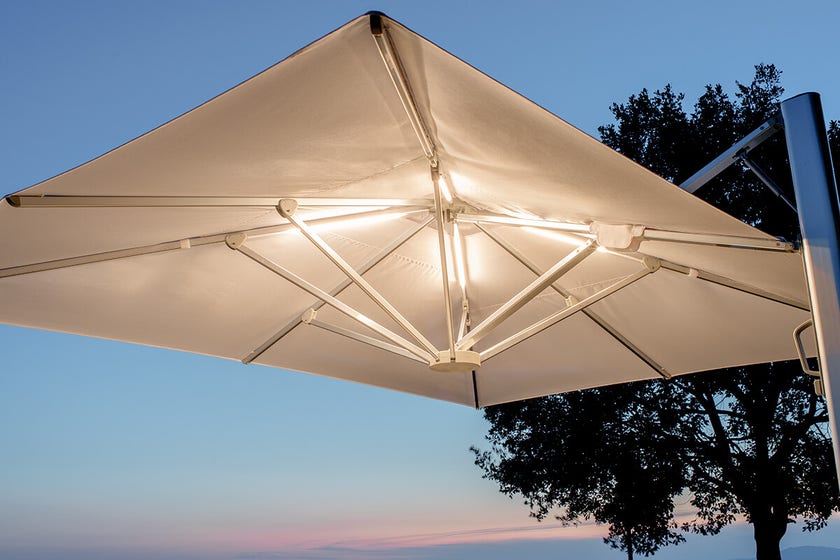 Kit barre LED pour parasol déporté SHADE de Emu, 300 x 400 référence 995 et 996 Kit barre LED pour parasol déporté SHADE de Emu, 300 x 400 référence 995 et 996