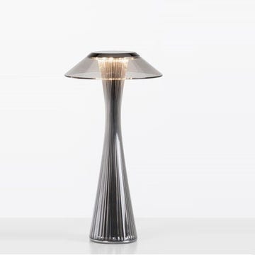 Lampe à poser SPACE de Kartell, Titane