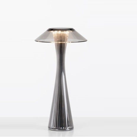 Lampe à poser SPACE de Kartell, Titane Lampe à poser SPACE de Kartell, Titane