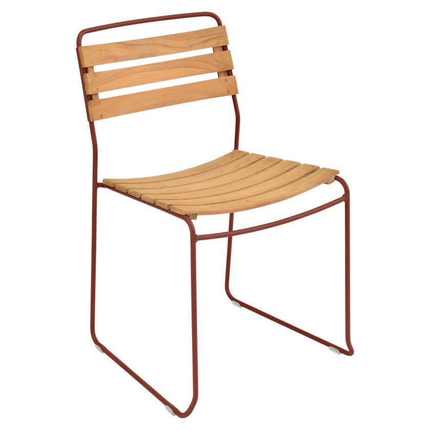 Chaise teck SURPRISING de Fermob, Ocre rouge Chaise teck SURPRISING de Fermob, Ocre rouge