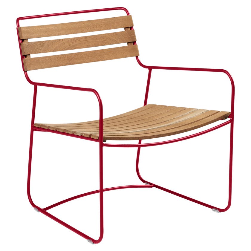 Fauteuil bas SURPRISING TECK de Fermob, Piment Fauteuil bas SURPRISING TECK de Fermob, Piment