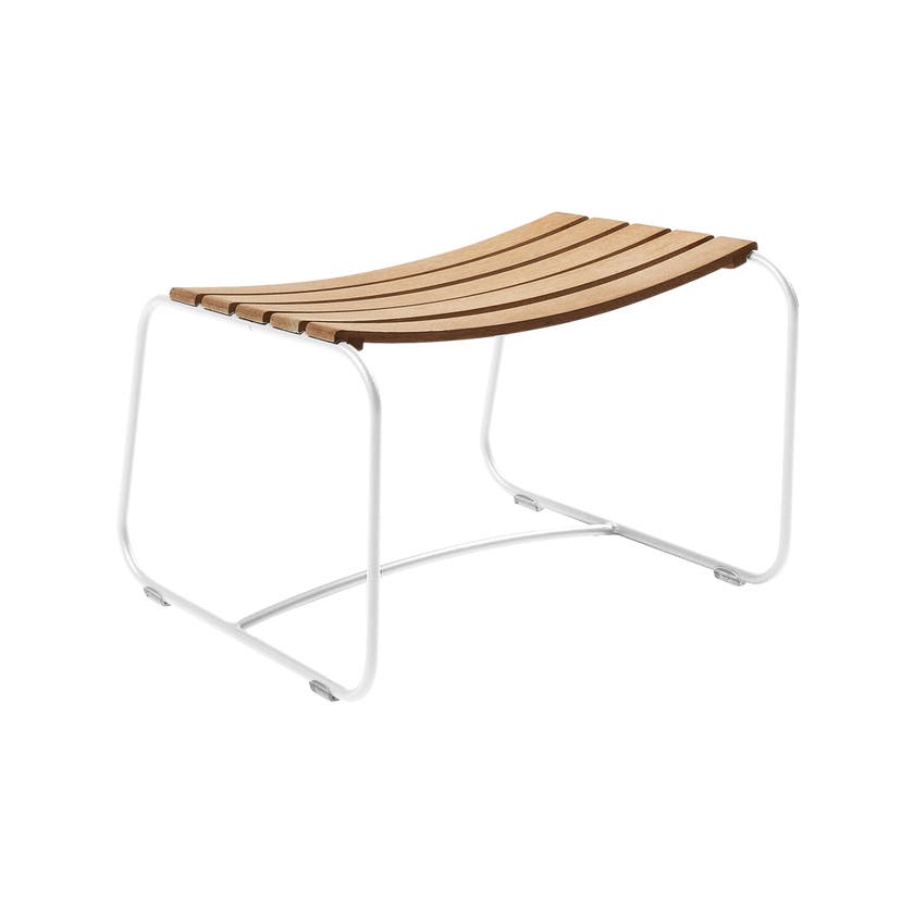 Repose-pieds SURPRISING TECK de Fermob, Blanc coton Repose-pieds SURPRISING TECK de Fermob, Blanc coton