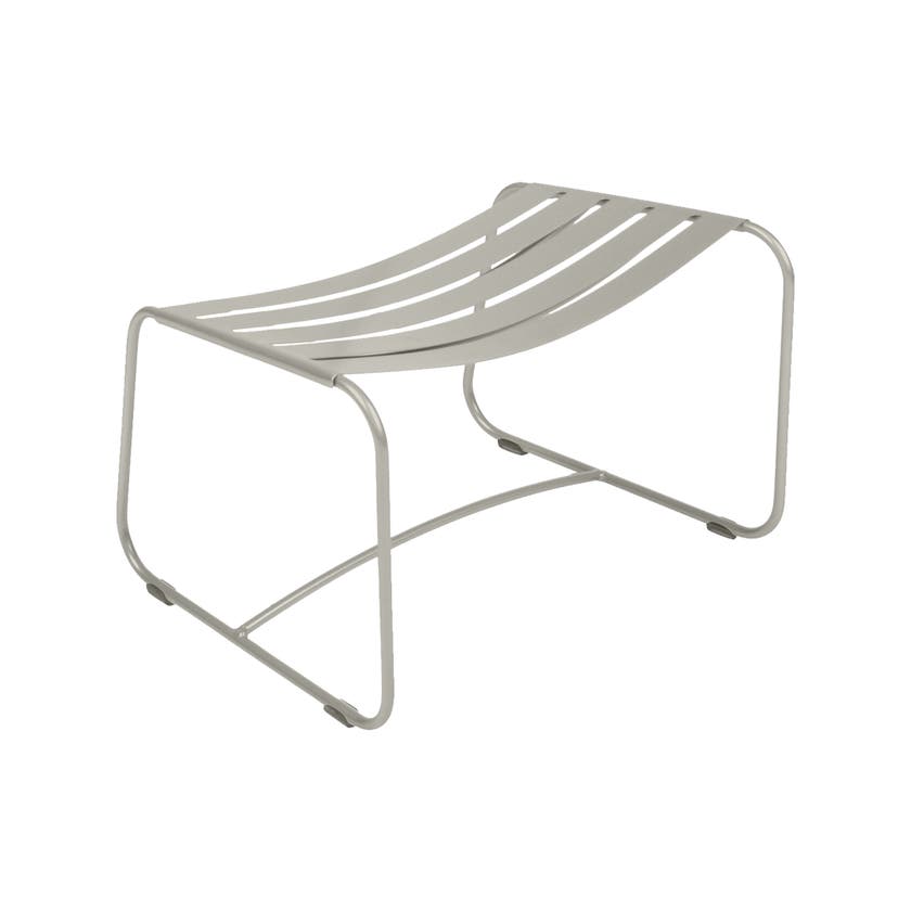 Repose-pieds SURPRISING de Fermob, Gris argile Repose-pieds SURPRISING de Fermob, Gris argile