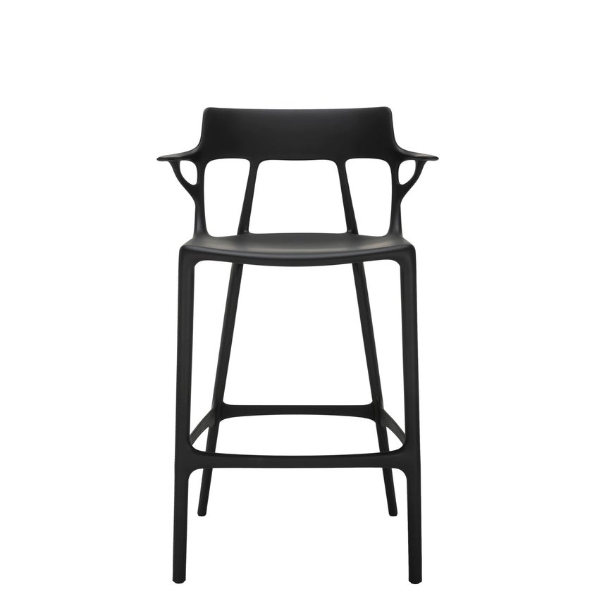 Tabouret haut avec dossier A.I STOOL de Kartell, 75 cm, Noir
