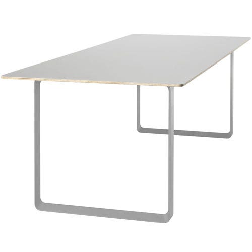 TABLE 70/70 DE MUUTO, 225 X 90 CM, GRIS CLAIR TABLE 70/70 DE MUUTO, 225 X 90 CM, GRIS CLAIR