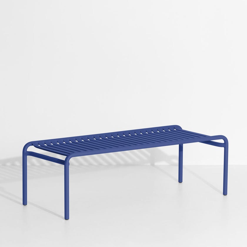 Table basse longue WEEK-END de Petite Friture, Bleu outremer Table basse longue WEEK-END de Petite Friture, Bleu outremer