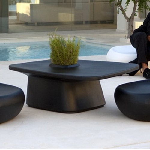 TABLE BASSE MOMA, Noir de VONDOM TABLE BASSE MOMA, Noir de VONDOM