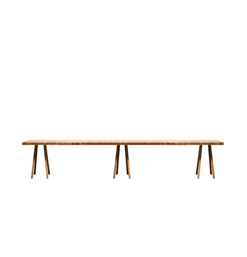 Table à manger VIS A VIS de Tribù, 700 x 99 cm