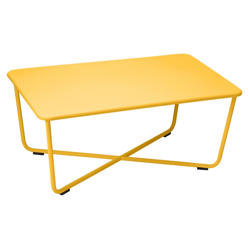Table basse CROISETTE de Fermob, Miel Table basse CROISETTE de Fermob, Miel