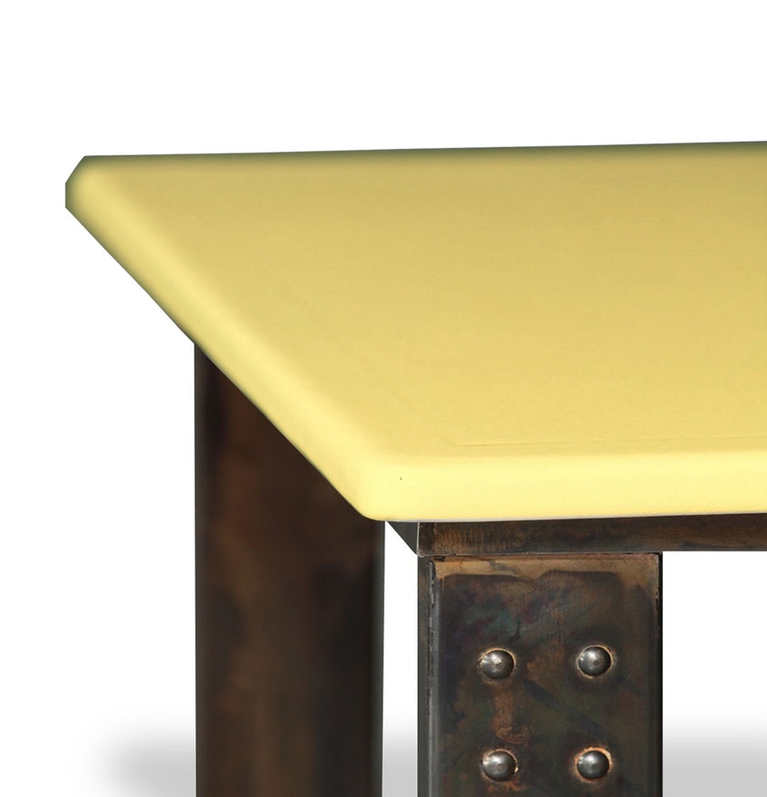 Table basse en pierre de lave miel atelier