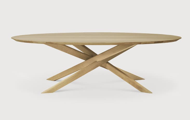 Table basse MIKADO ovale d'Ethnicraft, Chêne Table basse MIKADO ovale d'Ethnicraft, Chêne