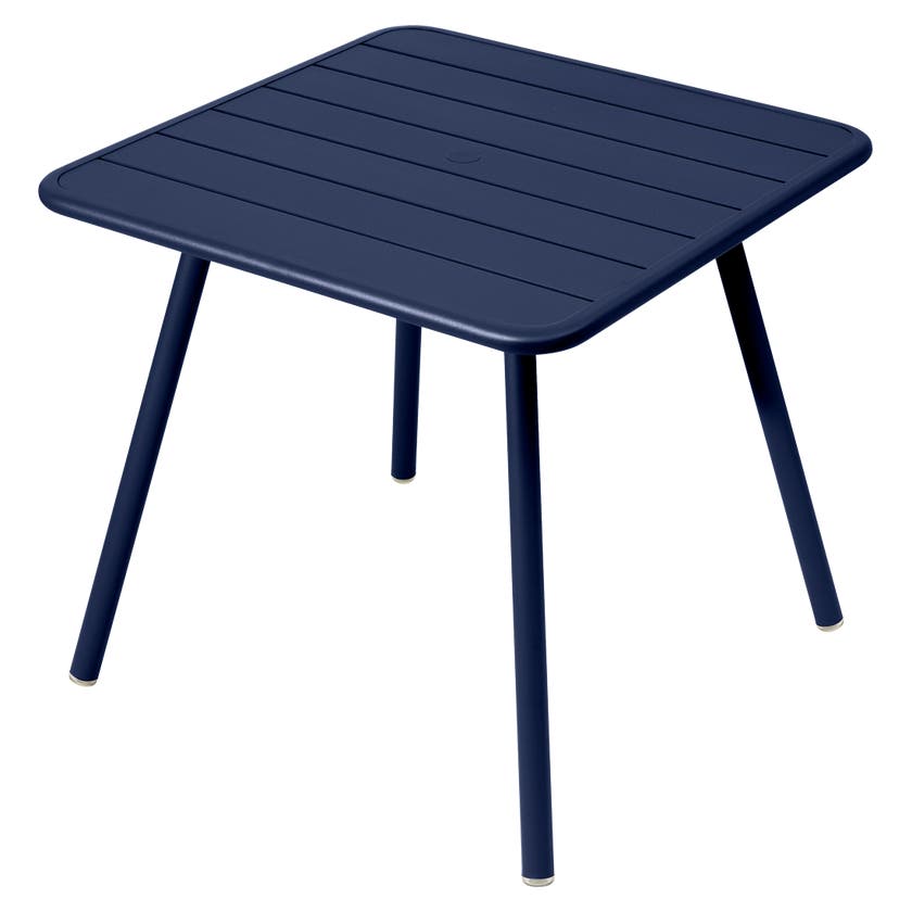 Table carrée 4 pieds LUXEMBOURG de Fermob, Bleu abysse Table carrée 4 pieds LUXEMBOURG de Fermob, Bleu abysse