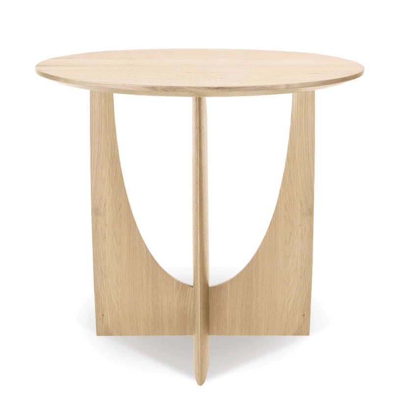 Table d'appoint GEOMETRIC en chêne d'Ethnicraft, Naturel Table d'appoint GEOMETRIC en chêne d'Ethnicraft, Naturel