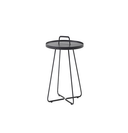 Table d'appoint ONE THE MOVE de Cane-line, Grande, noir