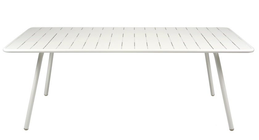 Table LUXEMBOURG pour 8 personnes de Fermob blanc coton Table LUXEMBOURG pour 8 personnes de Fermob blanc coton
