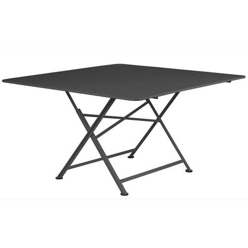 Table pliante CARGO de Fermob, 128 x 128 cm, Carbone Table pliante CARGO de Fermob, 128 x 128 cm, Carbone