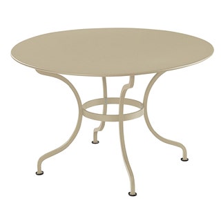 Table ronde D.137 ROMANE de Fermob, Muscade 