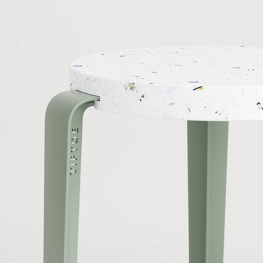 Tabouret LOU - plastique recyclé Venezia - Gris Eucalyptus Tabouret LOU - plastique recyclé Venezia - Gris Eucalyptus