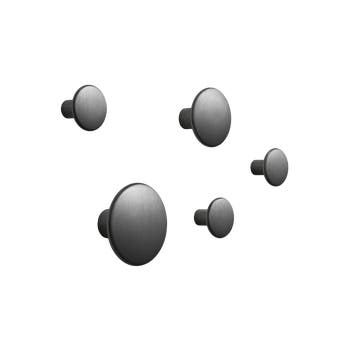 Set de 5 patères THE DOTS METAL de Muuto, Noir Set de 5 patères THE DOTS METAL de Muuto, Noir